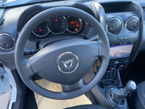 DACIA DUSTER 1.6 - immagine 8