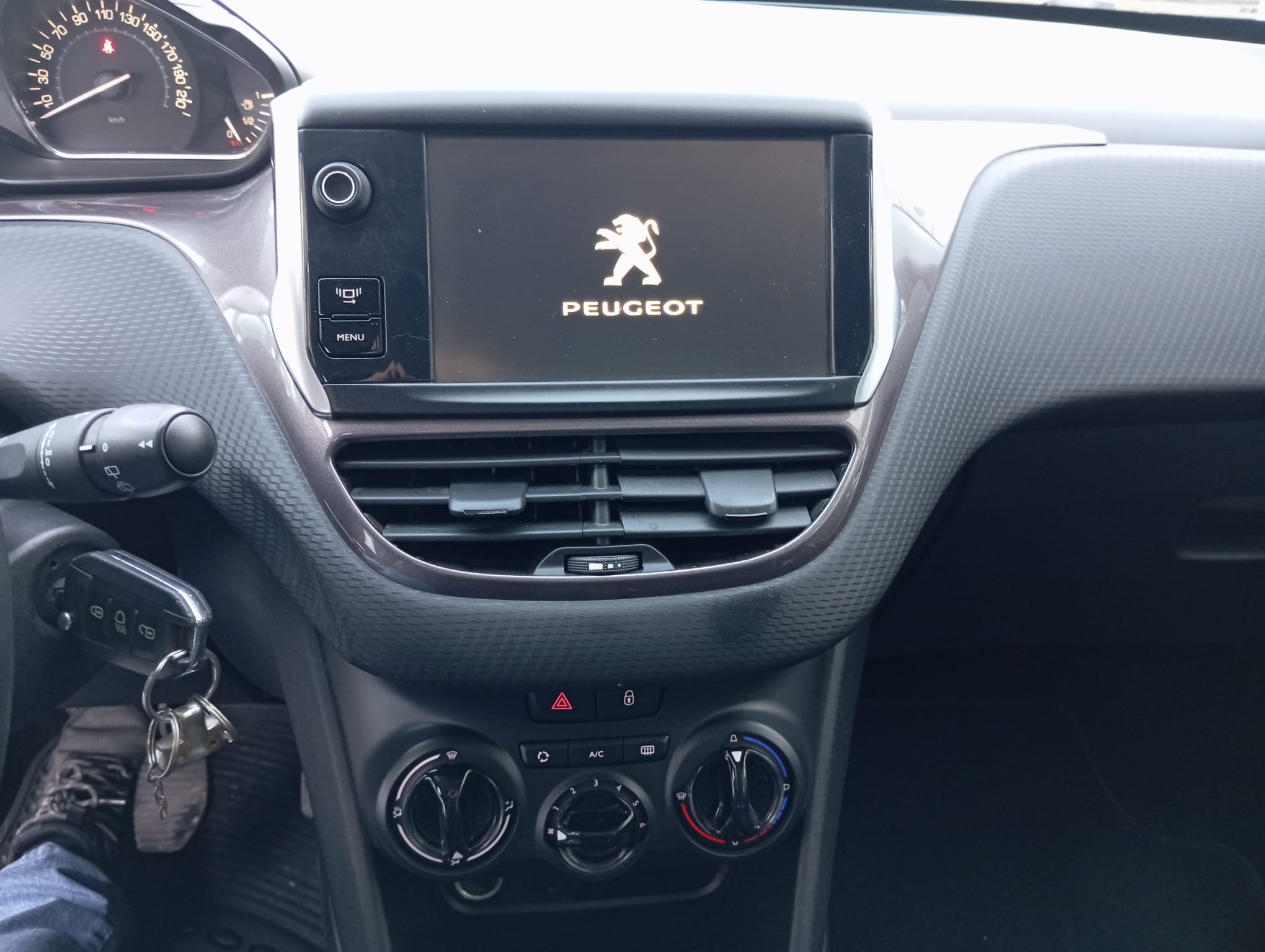 PEUGEOT 2008 HDI ACTIVE 1.4 - immagine 12