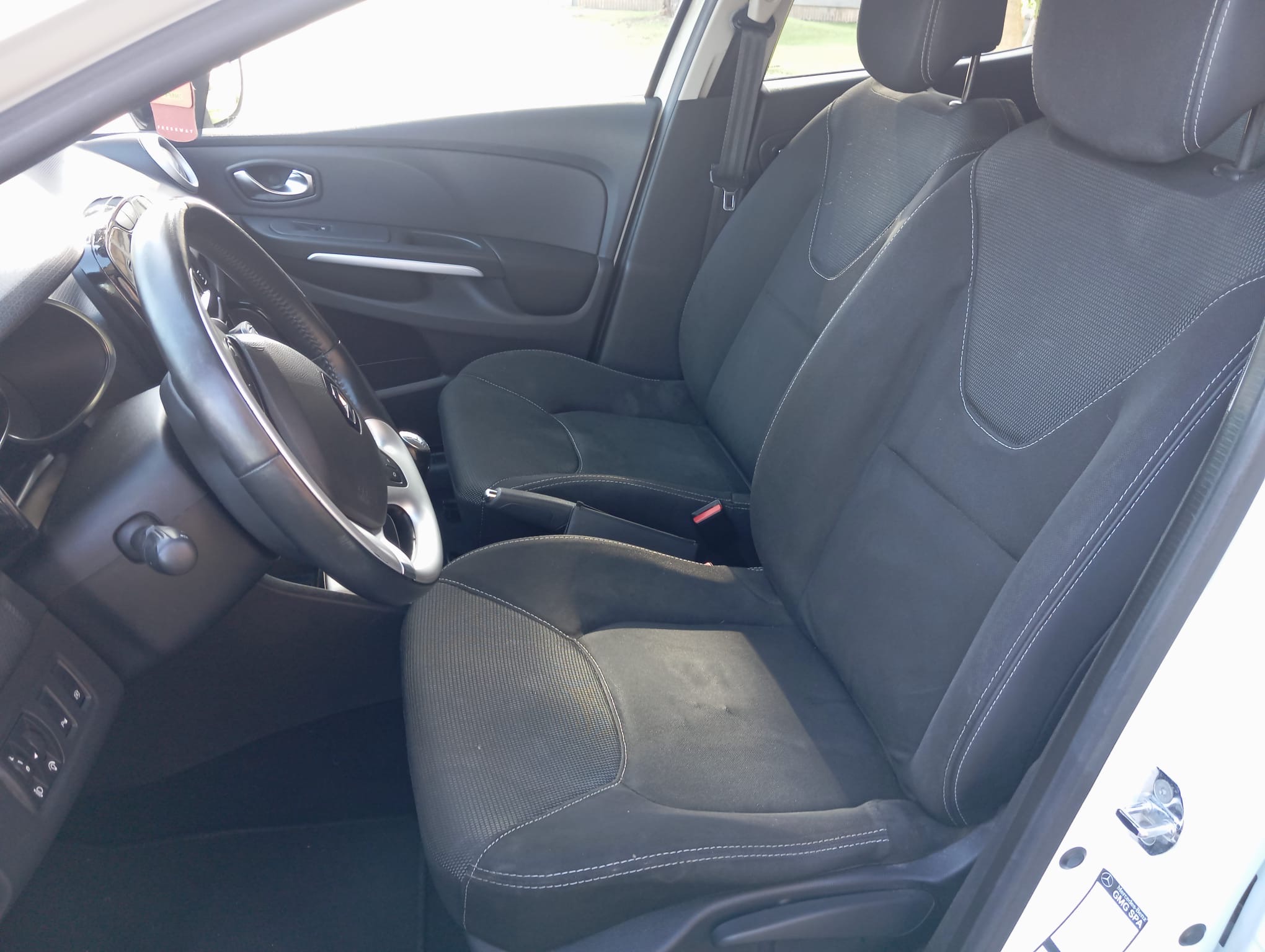 RENAULT CLIO 1.5 DCI - immagine 9