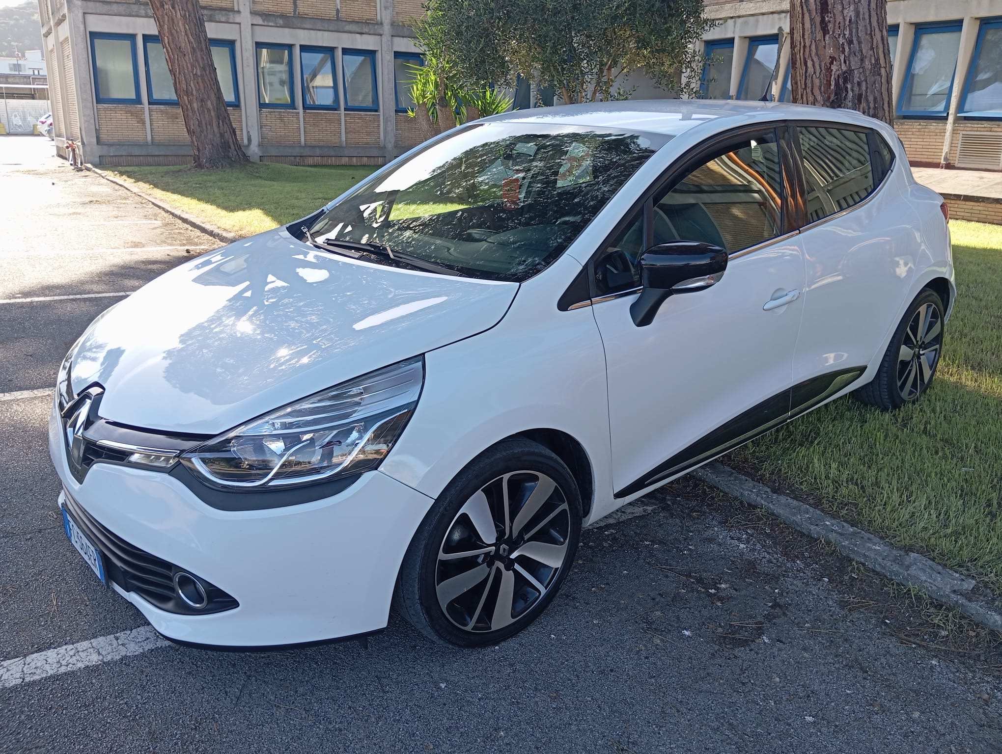 RENAULT CLIO 1.5 DCI - immagine 3