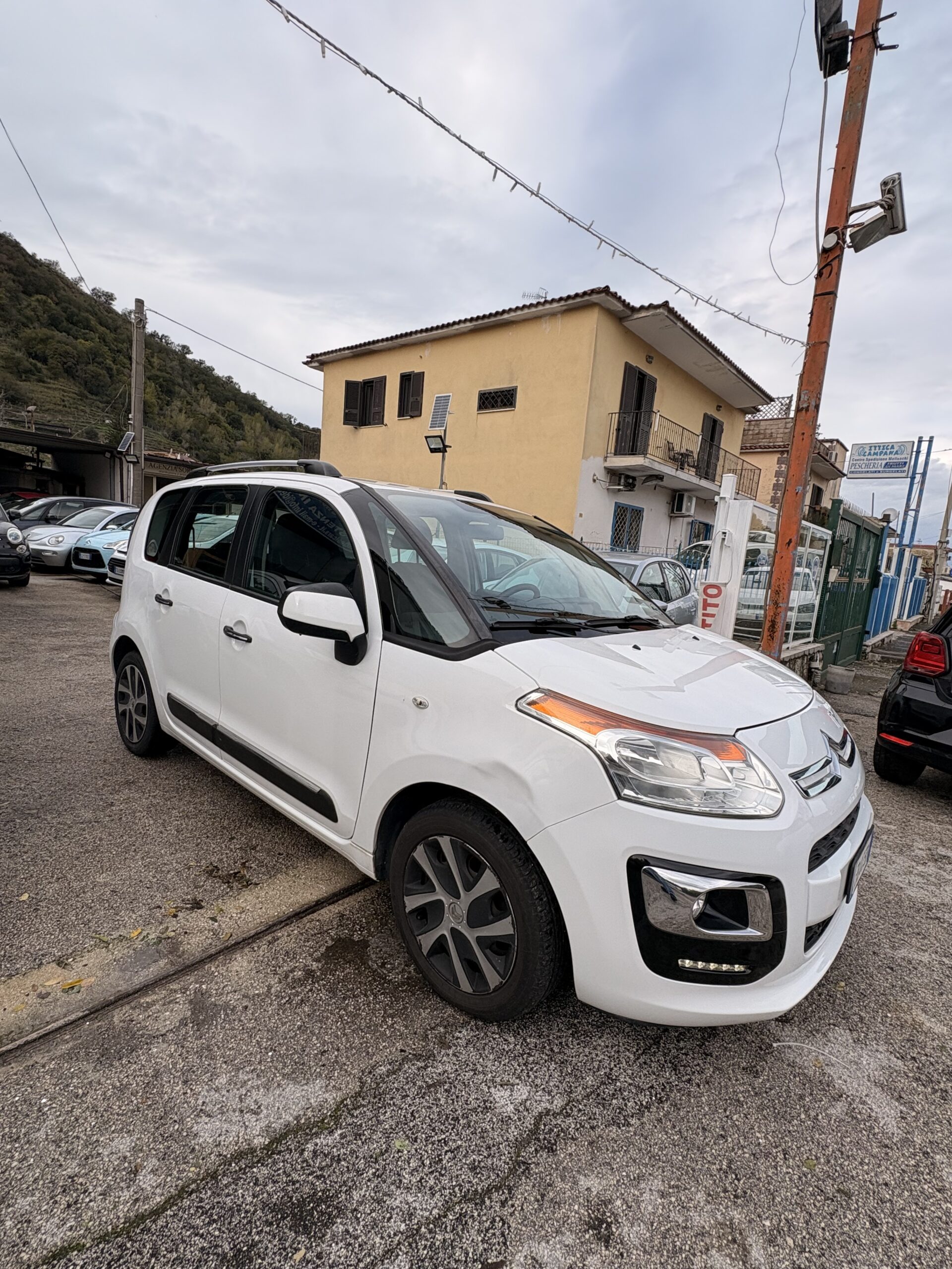 CITROEN C3 PICASSO BlueHDi 100 Exclusive - immagine 3