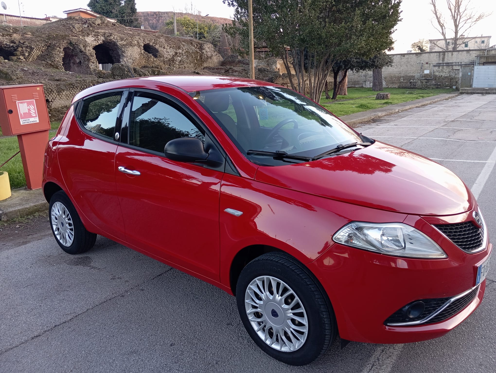 LANCIA YPSILON 0.9 TwinAir 85CV 5 PORTE METANO EC - immagine 3
