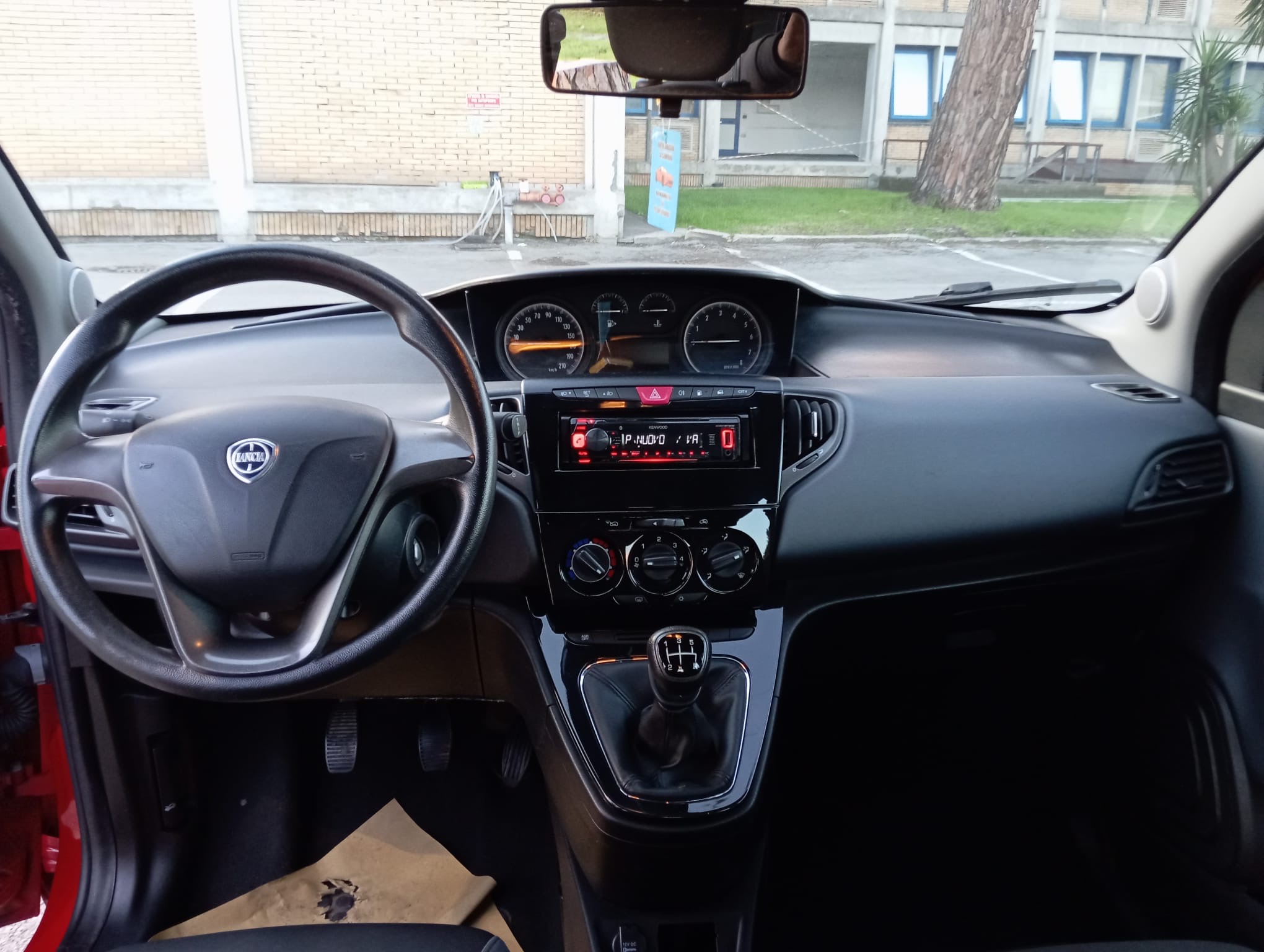 LANCIA YPSILON 0.9 TwinAir 85CV 5 PORTE METANO EC - immagine 9