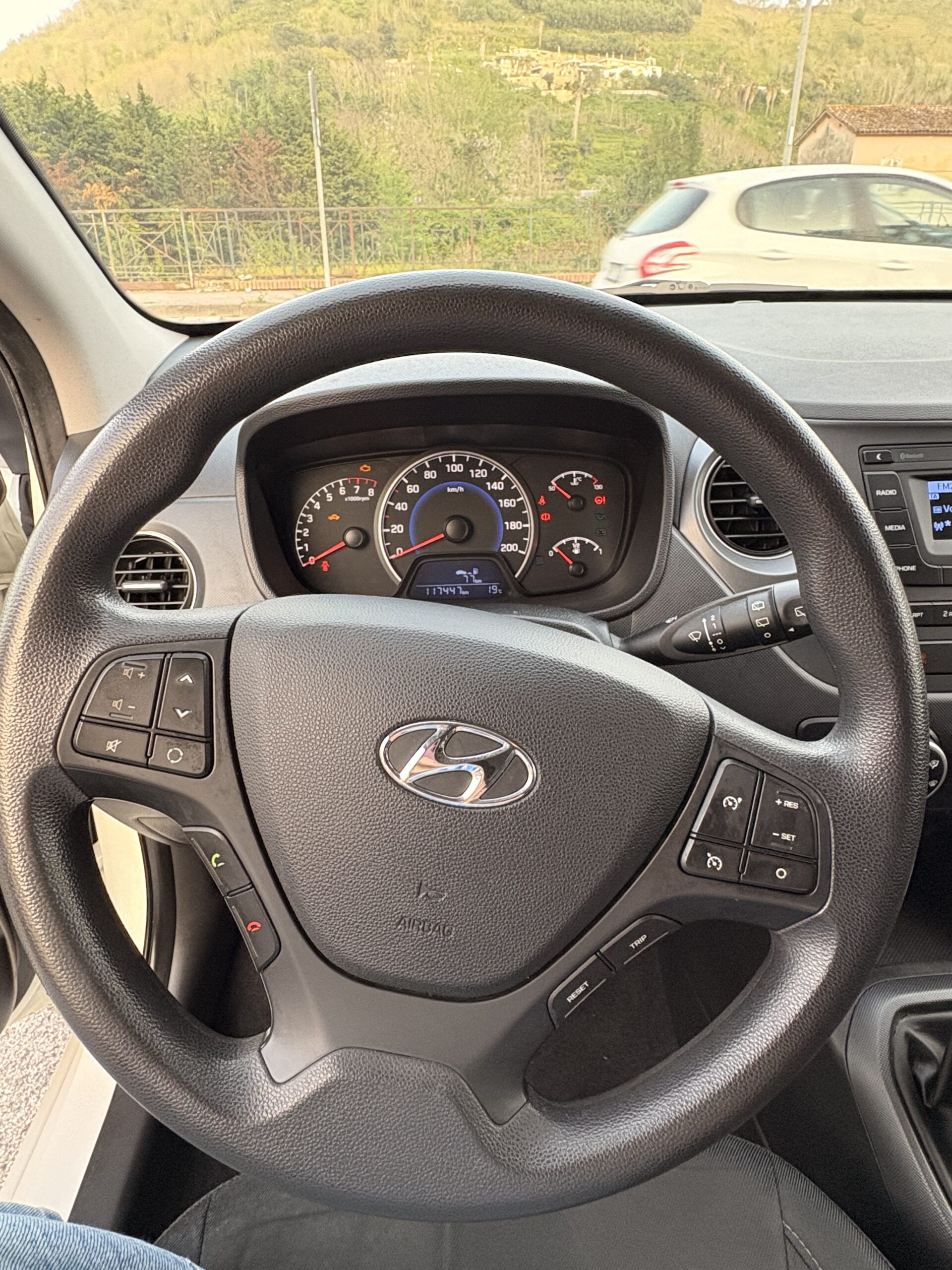 HYUNDAI i10 1.0 MPI Login - immagine 8