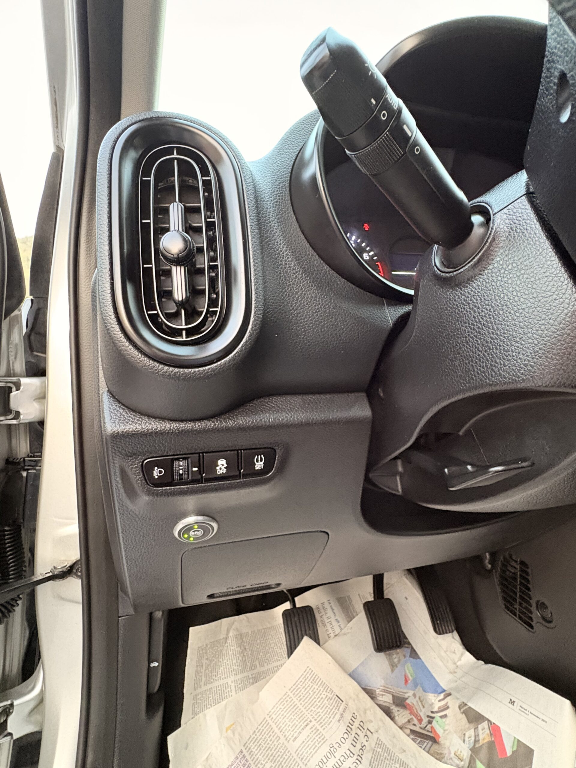 KIA Picanto 1.0 12V EcoGPL 5 porte Active - immagine 10