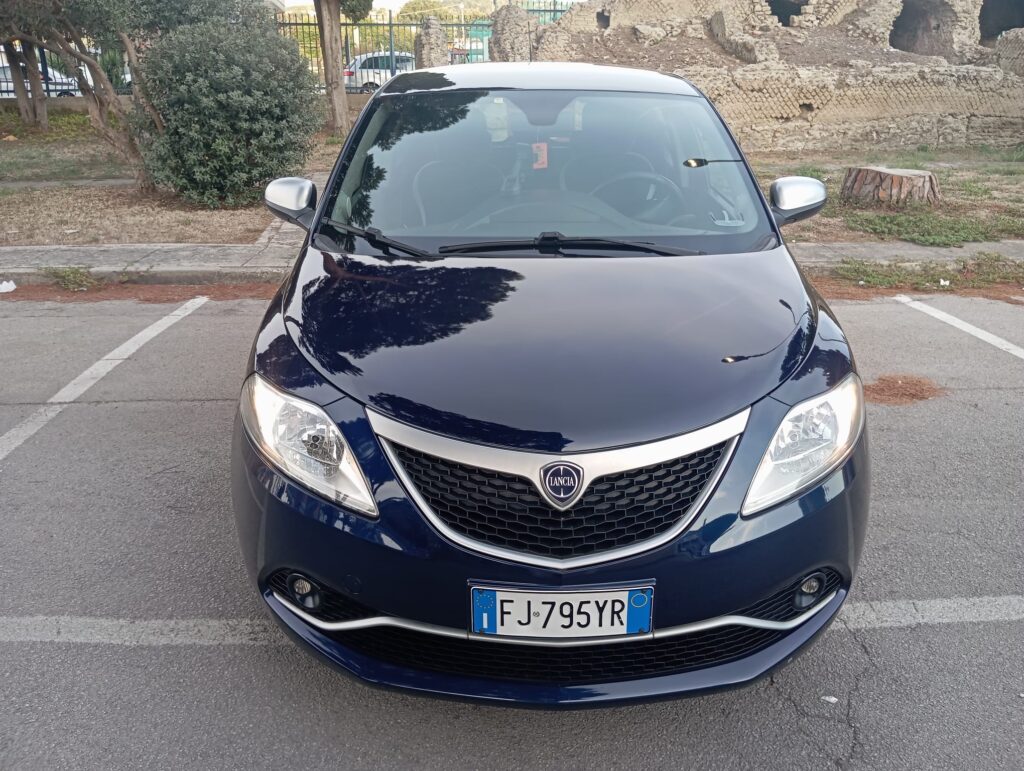 LANCIA YPSILON 1.2 ECOCHIC GOLD