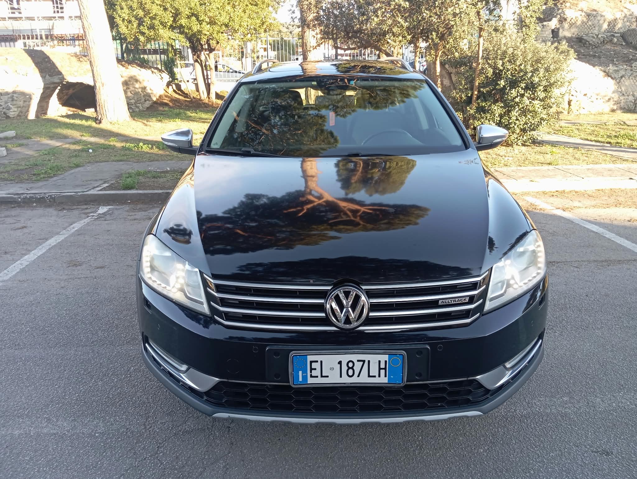 VOLKSWAGEN PASSAT BS ALLTRACK 2.0 TDI DSG 4MOTION BLUEMOTION TECH. - immagine 1
